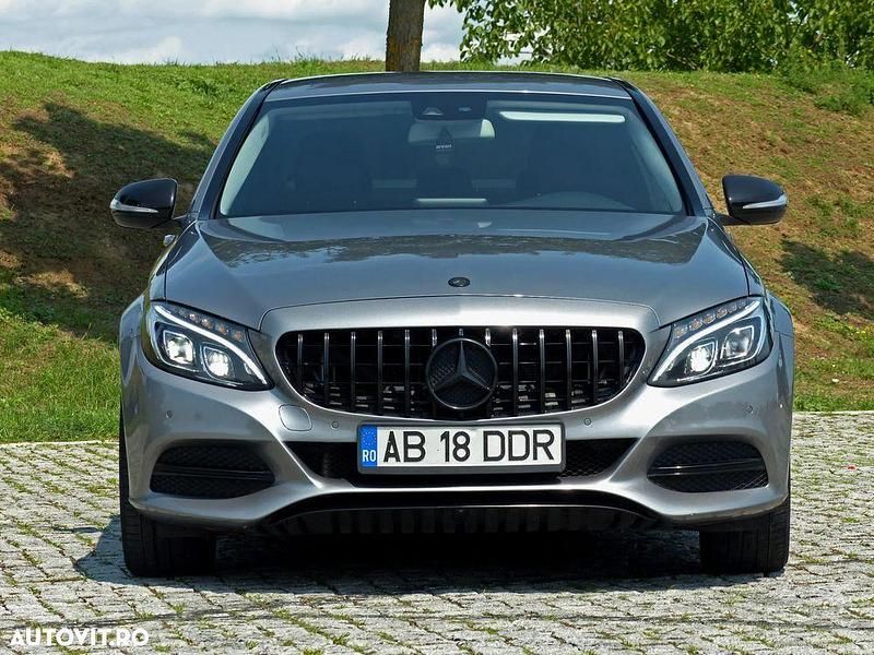 Second-hand Mercedes C220 Avantgarde 170 CP (125 kW) 2014 Culoaregri Berlinǎ