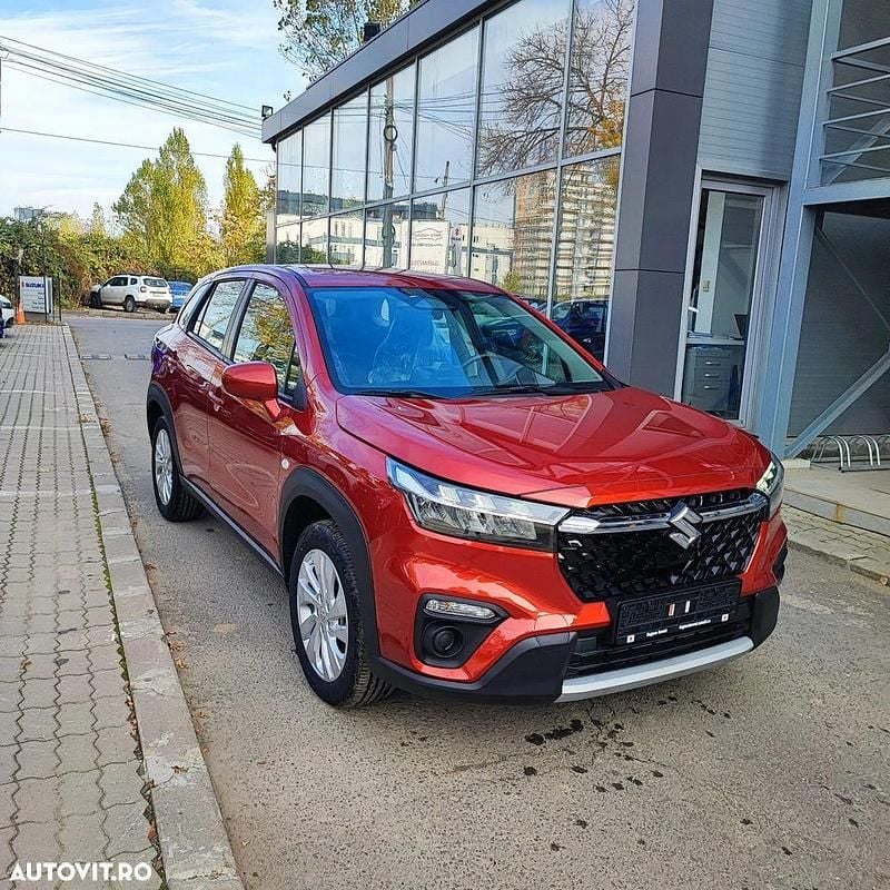 Culoareargint Utilizat 2024 Suzuki SX4 S-Cross Cool SUV | 21.990 EUR (Preț OK) - Imagine 1/4