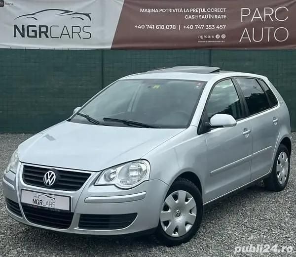 Argintiu Utilizat 2008 VW Polo Hatchback | 2.950 EUR (Puțin scump) - Imagine 1/4