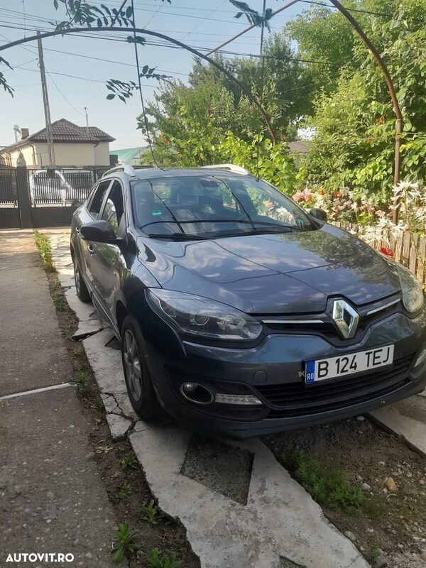 Gri Utilizat 2016 Renault Mégane GrandTour LIMITED Break | 7.500 EUR (Preț OK) - Imagine 1/4