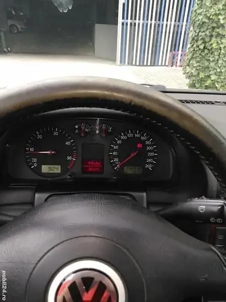 Utilizat 2000 VW Passat Break | 1.700 EUR (Preț OK) - Imagine 1/4