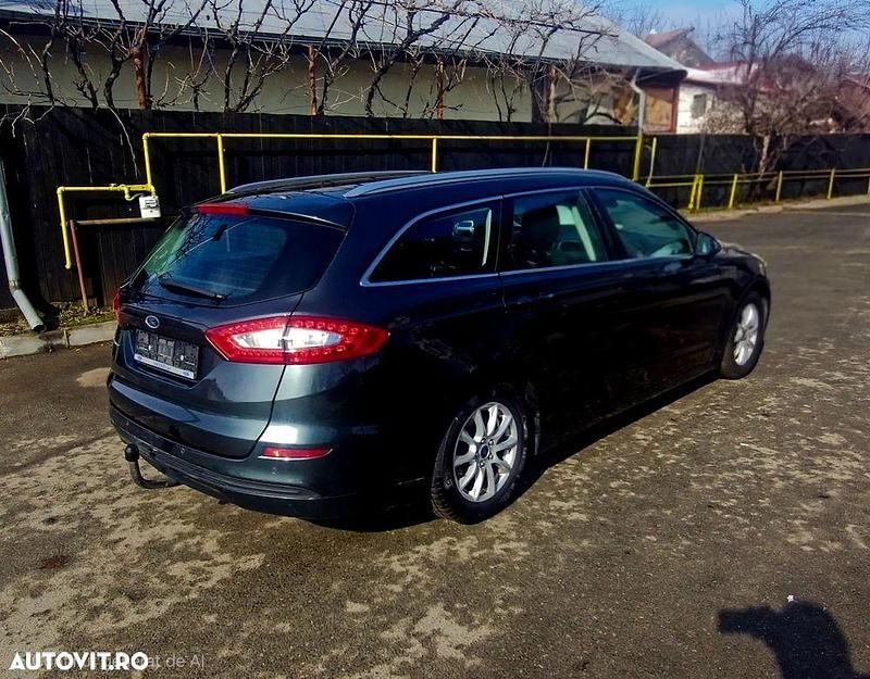 Second-hand Ford Mondeo Trend 150 CP (110 kW) 2018 Culoareverde Break