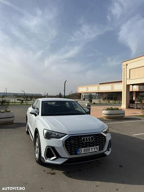 Culoarealb Utilizat 2023 Audi Q3 Advanced SUV | 33.500 EUR (Preț bun) - Imagine 1/4