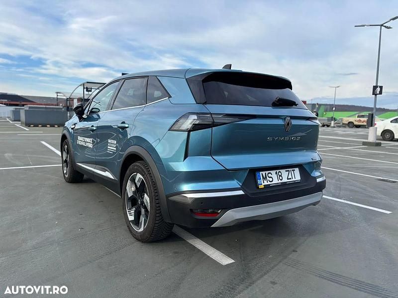 Second-hand Renault Symbioz 145 CP (106 kW) 2024 Culoarealbastru SUV