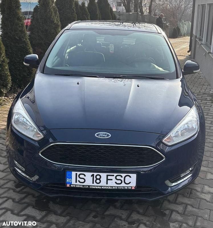 Second-hand Ford Focus Trend 100 CP (73 kW) 2017 Culoarealbastru Berlinǎ