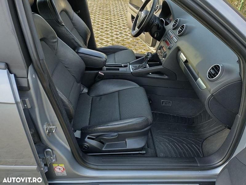 Second-hand Audi A3 S-Line 170 CP (125 kW) 2006 Culoareargint Hatchback