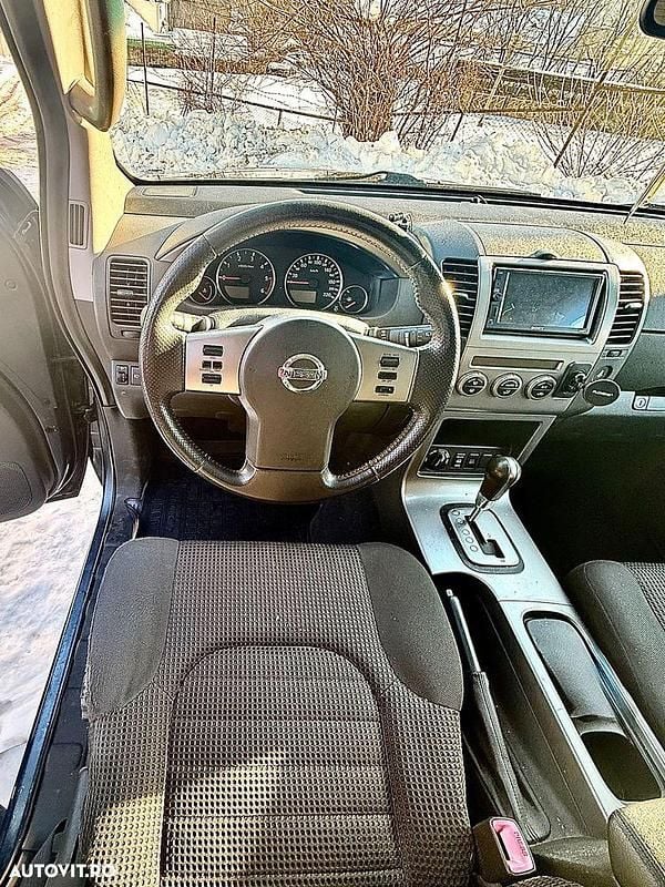 Second-hand Nissan Pathfinder Premium Edition 174 CP (127 kW) 2005 Culoarealbastru SUV