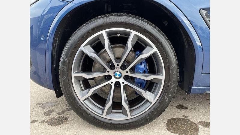 Second-hand BMW X4 Shadowline 286 CP (210 kW) 2022 Phytonic blue metallic metalizat SUV