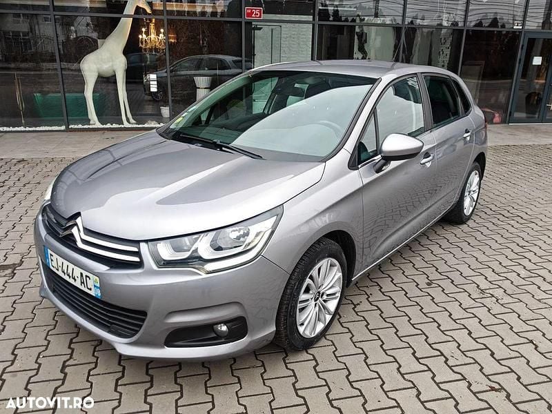 Culoareargint Utilizat 2017 Citroën C4 Feel Hatchback | 5.990 EUR (Preț bun) - Imagine 1/4