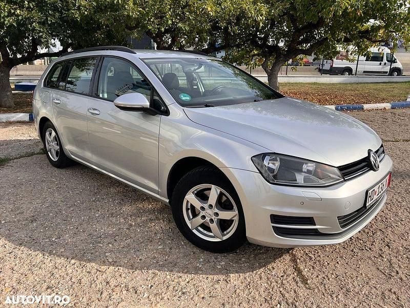 Culoareargint Utilizat 2016 VW Golf Sportsvan Comfortline Monovolum | 6.890 EUR - Imagine 1/4