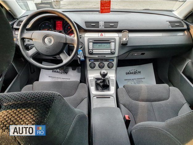 Gri Utilizat 2007 VW Passat Berlinǎ | 4.299 EUR (Puțin scump) - Imagine 1/4