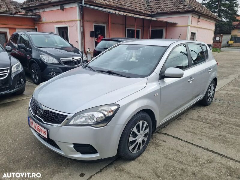 Argint Utilizat 2010 Kia Ceed Classic | 3.350 EUR (Super Preț) - Imagine 1/4