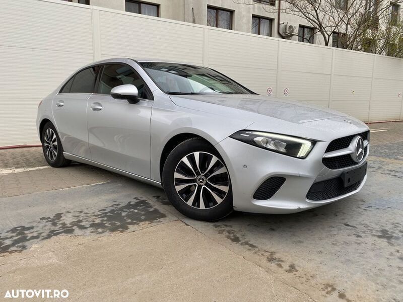 Gri Utilizat 2020 Mercedes A180 Berlinǎ | 17.390 EUR (Super Preț) - Imagine 1/4