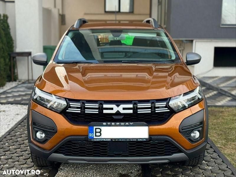 Second-hand Dacia Sandero Extreme 100 CP (73 kW) 2023 Portocaliu Hatchback