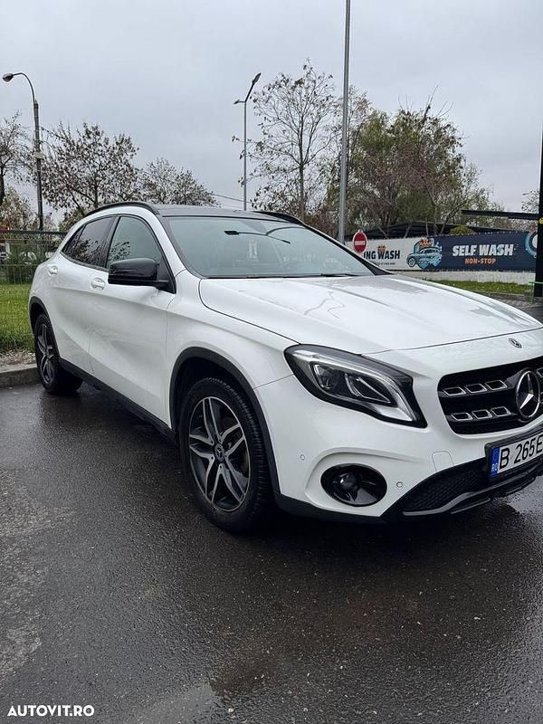 Culoarealb Utilizat 2018 Mercedes GLA200 SUV | 20.900 EUR (Preț OK) - Imagine 1/4