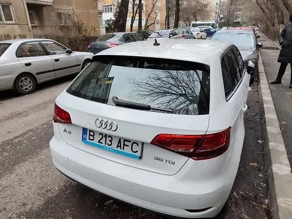 Second-hand Audi A3 110 CP (80 kW) 2020 Alb Berlinǎ