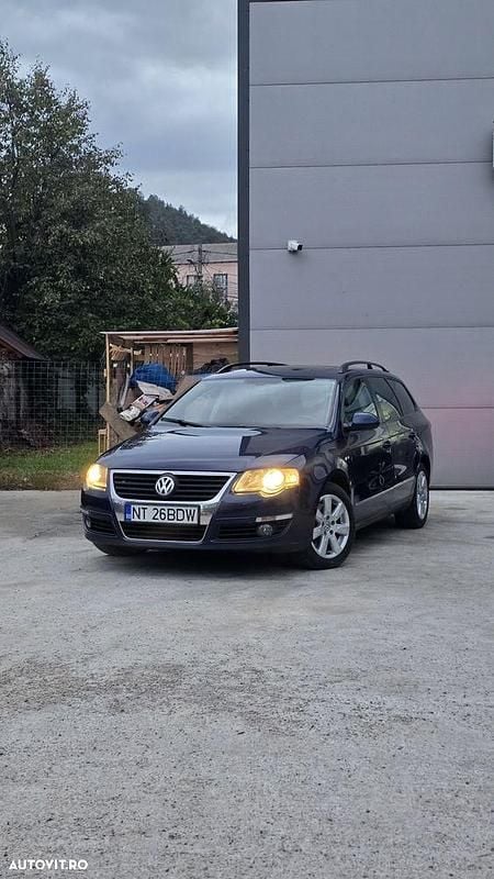 Culoarealbastru Utilizat 2010 VW Passat Highline Break | 3.800 EUR (Preț bun) - Imagine 1/4