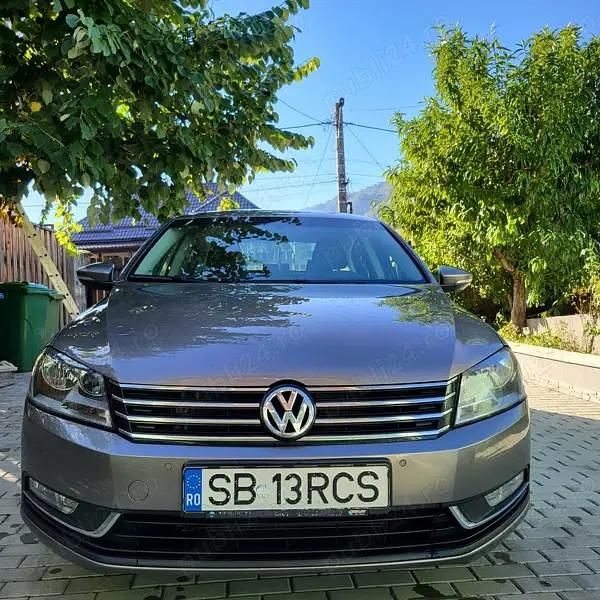 Maro Utilizat 2012 VW Passat Berlinǎ | 8.200 EUR (Preț OK) - Imagine 1/4