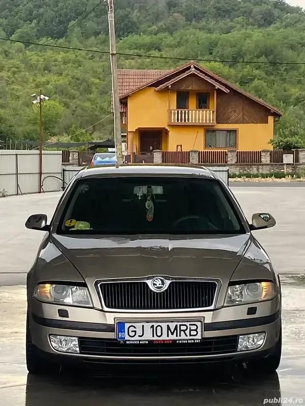 Utilizat 2005 Skoda Octavia Berlinǎ | 2.300 EUR (Puțin scump) - Imagine 1/4