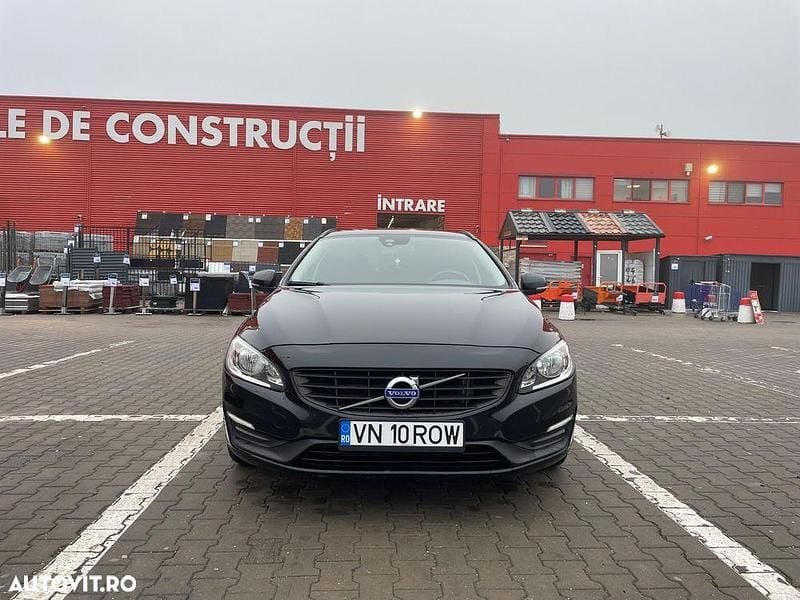 Culoarenegru Second-hand 2016 Volvo V60 Kinetic Break | 10.500 EUR (Preț bun) - Imagine 1/4