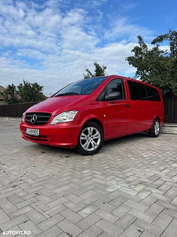 Culoarerosu Utilizat 2011 Mercedes Vito Monovolum | 11.900 EUR (Scump) - Imagine 1/4