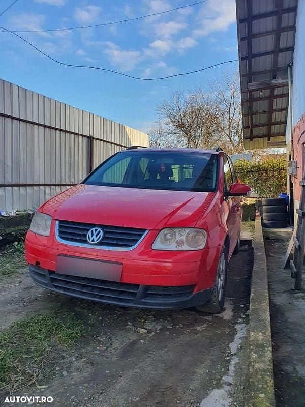 Culoarerosu Second-hand 2003 VW Touran Monovolum | 2.500 EUR (Preț OK) - Imagine 1/4
