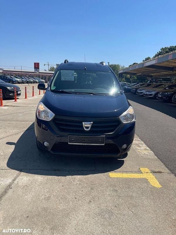Culoarealbastru Utilizat 2014 Dacia Dokker Lauréate Van | 4.699 EUR (Preț OK) - Imagine 1/4