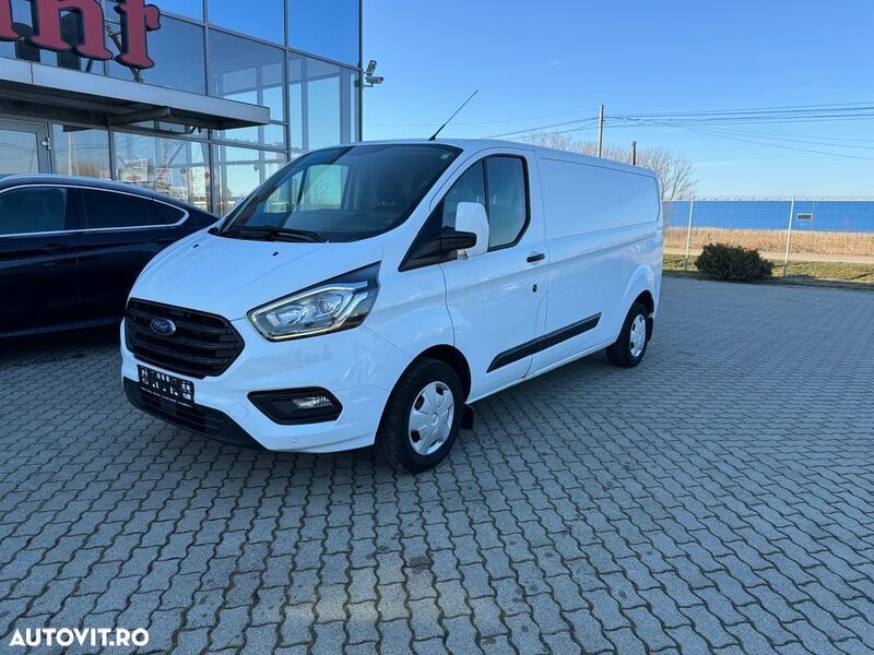 Alb Utilizat 2018 Ford Transit Custom Basis Monovolum | 16.303 EUR (Puțin scump) - Imagine 1/4