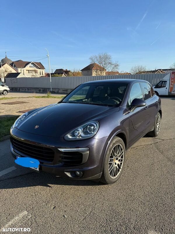 Alte culori Utilizat 2017 Porsche Cayenne Platinum Edition SUV | 28.900 EUR (Preț bun) - Imagine 1/4