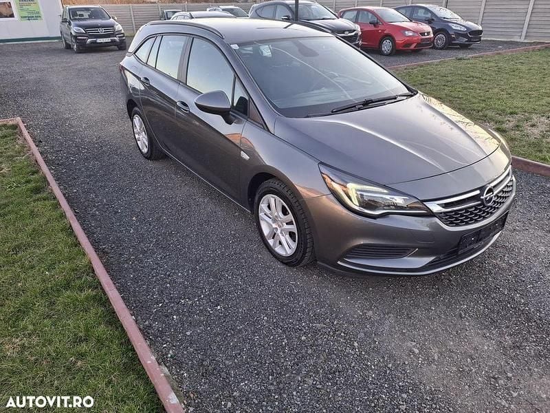 Second-hand Opel Astra Edition 110 CP (80 kW) 2018 Culoaregri Break