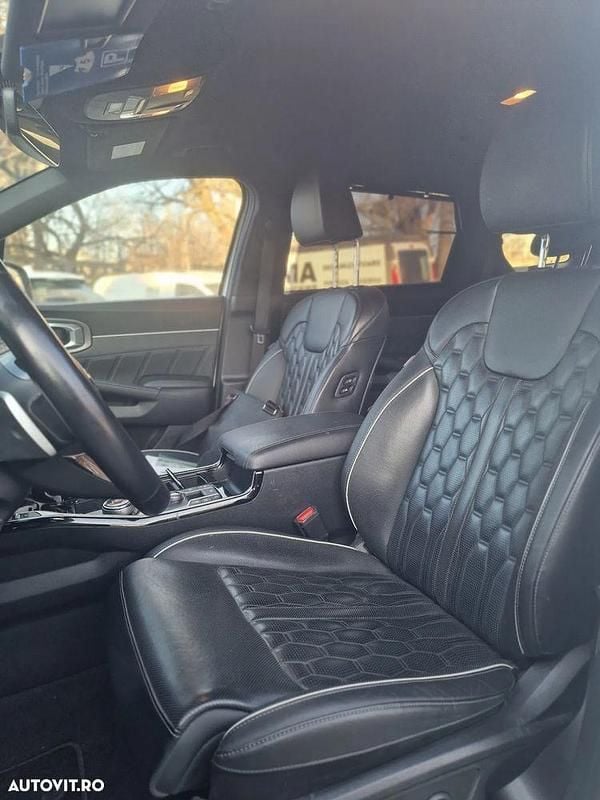 Second-hand Kia Sorento 230 CP (169 kW) 2021 Culoarealb SUV