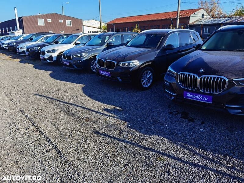 Alb Utilizat 2020 BMW X1 Sport Line SUV | 17.493 EUR (Preț bun) - Imagine 1/4