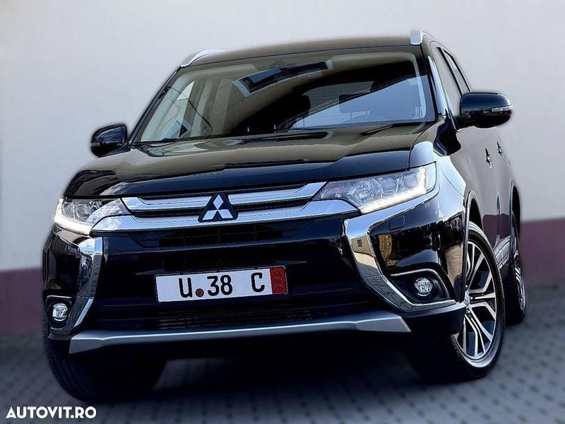 Second-hand Mitsubishi Outlander Diamant Edition 150 CP (110 kW) 2018 Culoaremaro SUV