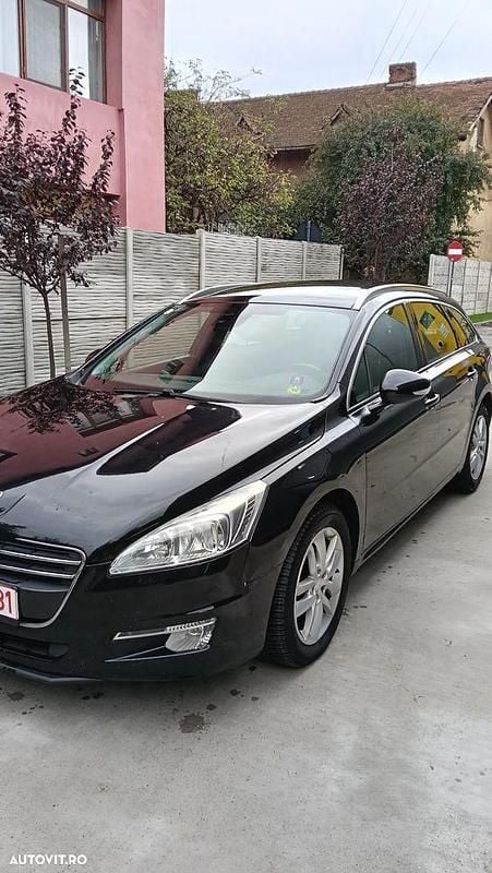 Culoarenegru Utilizat 2011 Peugeot 508 Active Break | 3.990 EUR (Preț OK) - Imagine 1/4