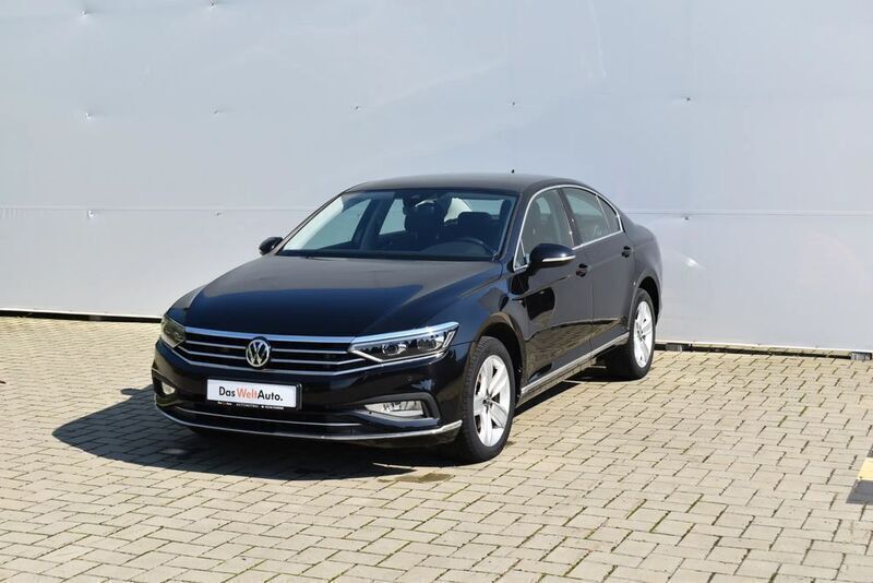 Negru normal Utilizat 2020 VW Passat Highline Berlinǎ | 25.990 EUR (Scump) - Imagine 1/4