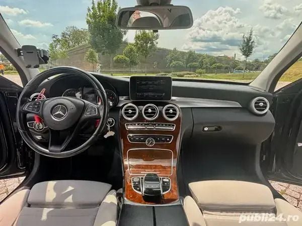 Utilizat 2015 Mercedes A200 Berlinǎ | 13.200 EUR - Imagine 1/4
