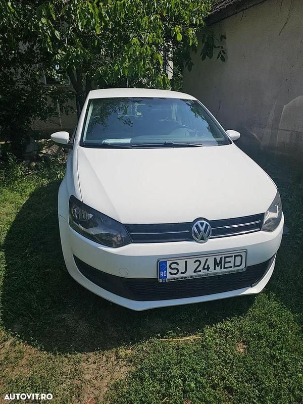 Alb Utilizat 2012 VW Polo Comfortline | 3.500 EUR (Preț bun) - Imagine 1/4