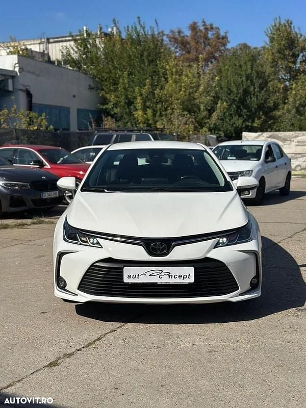 Culoarealb Utilizat 2021 Toyota Corolla Eco Berlinǎ | 12.841 EUR (Preț OK) - Imagine 1/4