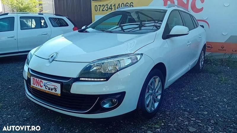 Culoarealb Utilizat 2012 Renault Mégane GrandTour Dynamique Break | 4.990 EUR (Preț OK) - Imagine 1/4