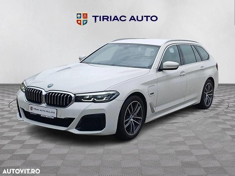 Culoarealb Utilizat 2022 BMW 530e Luxury Line Break | 31.890 EUR (Preț OK) - Imagine 1/4