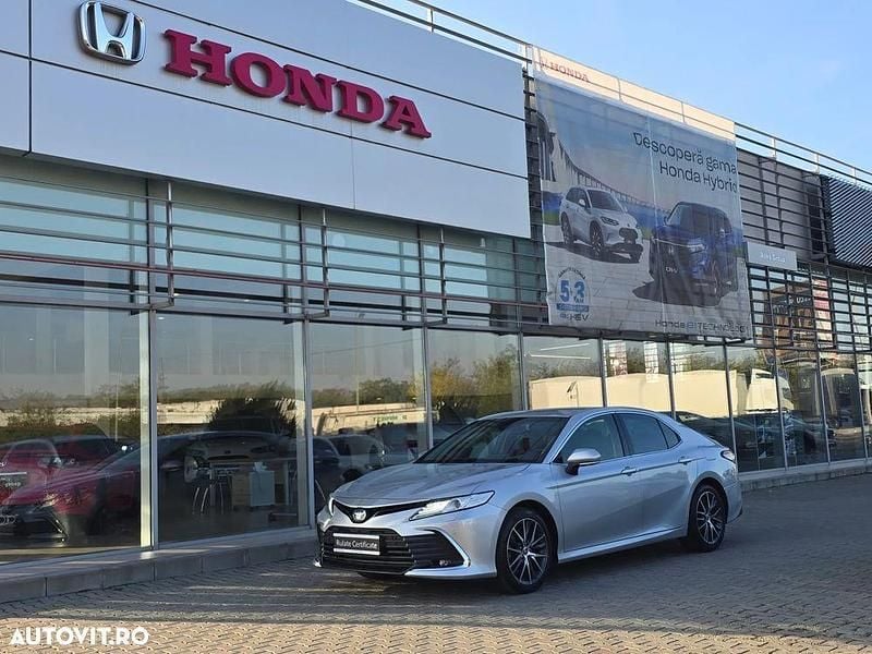 Culoareargint Utilizat 2022 Toyota Camry Berlinǎ | 30.991 EUR (Preț bun) - Imagine 1/4