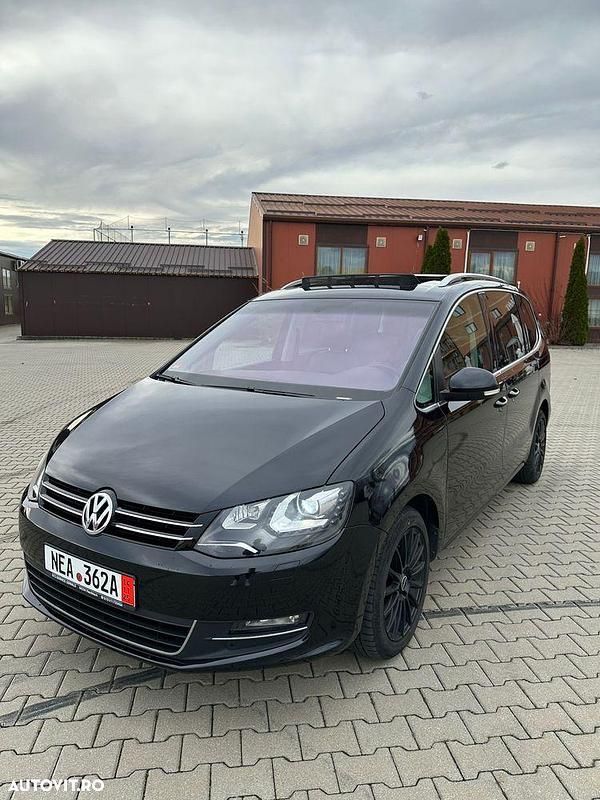 Culoarenegru Utilizat 2012 VW Sharan Highline Monovolum | 10.500 EUR (Preț OK) - Imagine 1/4