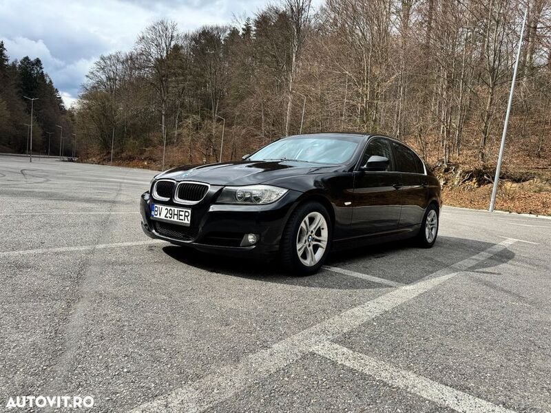 Negru Utilizat 2009 BMW 318 Berlinǎ | 4.200 EUR (Preț bun) - Imagine 1/4