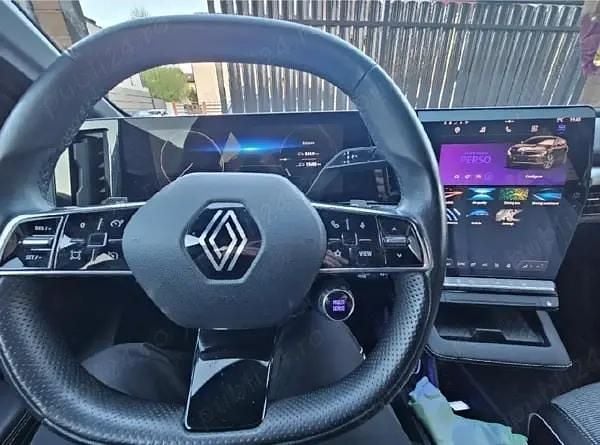 Second-hand Renault Megane E-Tech Techno 161 kW (220 CP) 2023 Alb SUV