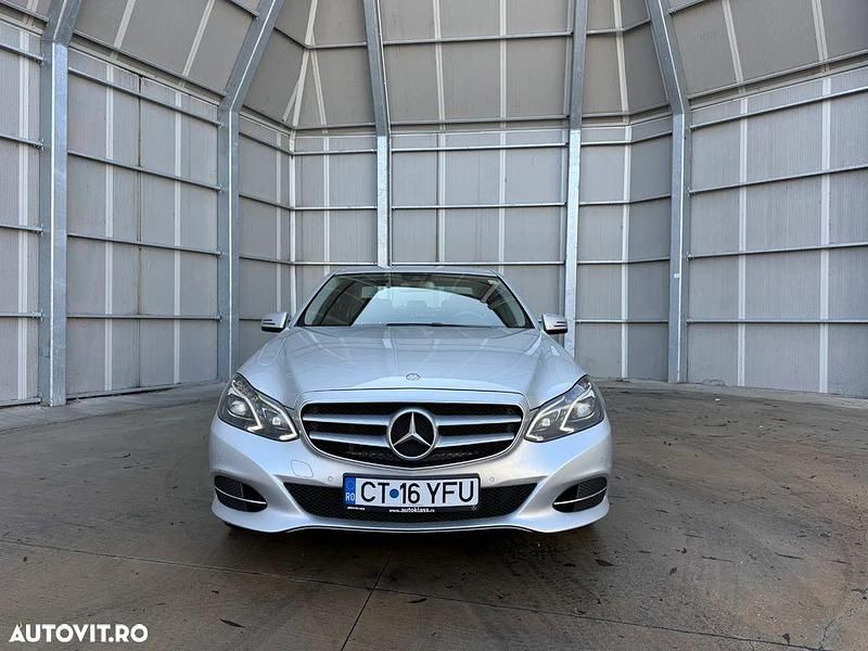 Second-hand Mercedes E250 Elegance 204 CP (150 kW) 2014 Culoaregri Berlinǎ