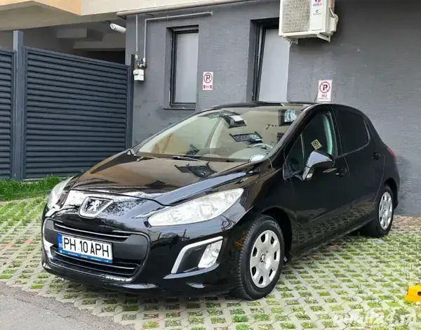 Utilizat 2012 Peugeot 308 Berlinǎ | 2.750 EUR (Preț OK) - Imagine 1/4