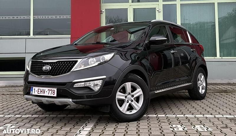 Second-hand Kia Sportage 115 CP (84 kW) 2016 Culoarenegru SUV