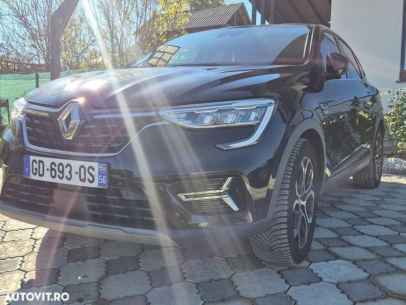 Culoarenegru Utilizat 2021 Renault Arkana Intens SUV | 15.500 EUR (Preț OK) - Imagine 1/4