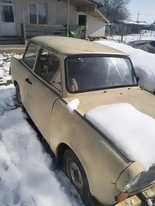 Utilizat 1985 Trabant 601 Berlinǎ | 500 EUR - Imagine 1/4