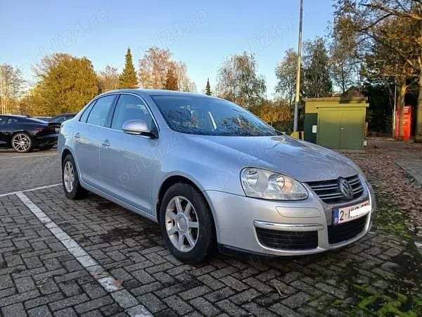 Utilizat 2007 VW Jetta Berlinǎ | 3.500 EUR (Puțin scump) - Imagine 1/4